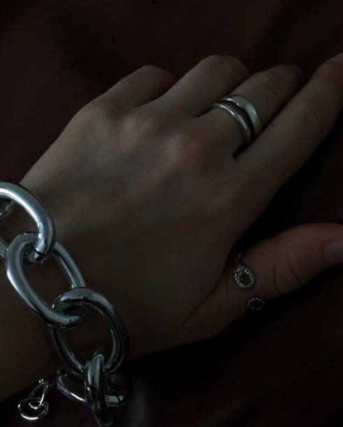 Jewelry is an integral part of any image.